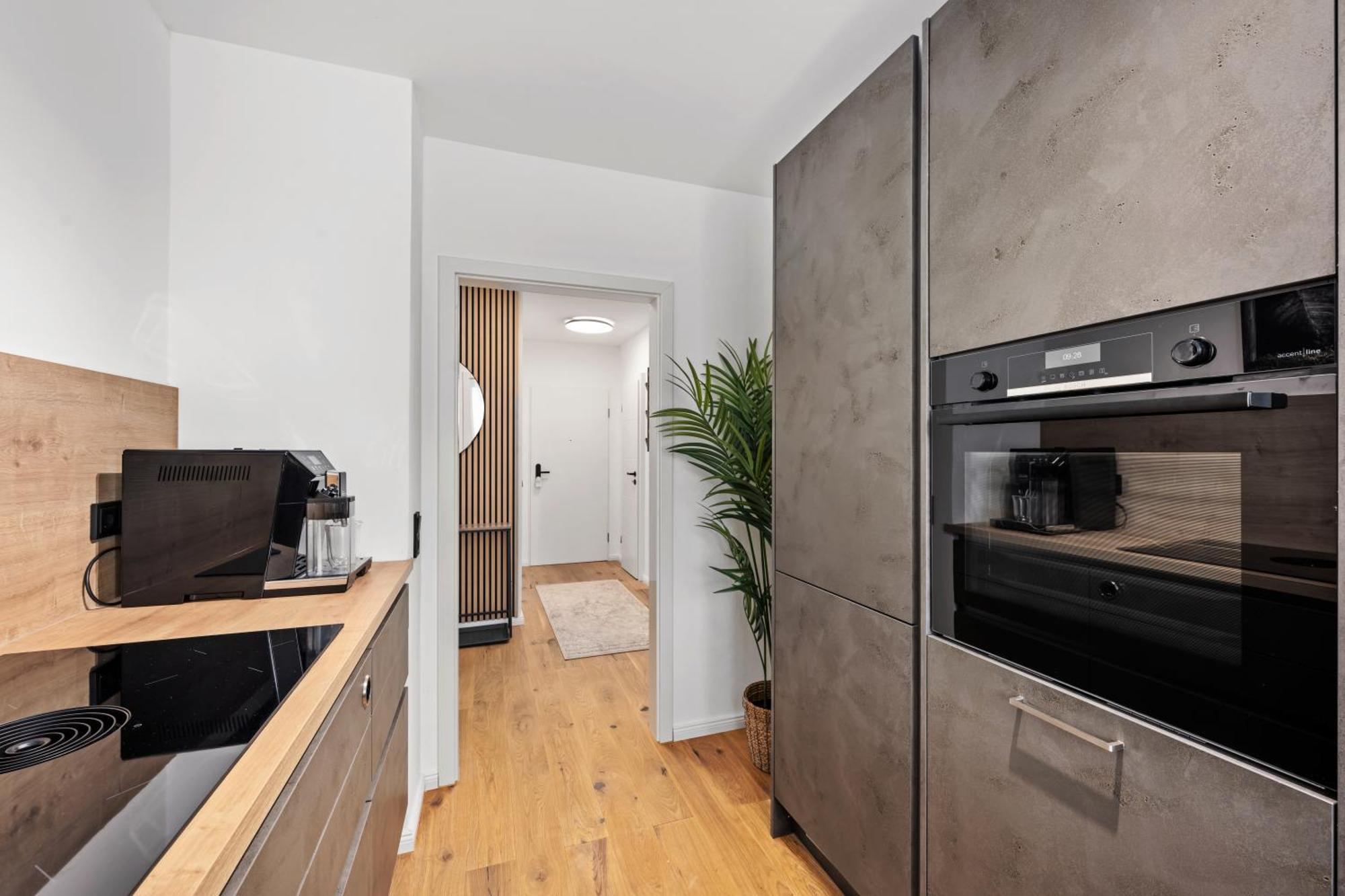 Edler Wohnraum Luxurioeses Apartment Mit Balkon, Boxspringbett, Kaffeevollautomat, Lift & Parkplatz Chemnitz Zewnętrze zdjęcie